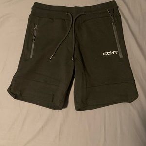 Etch shorts